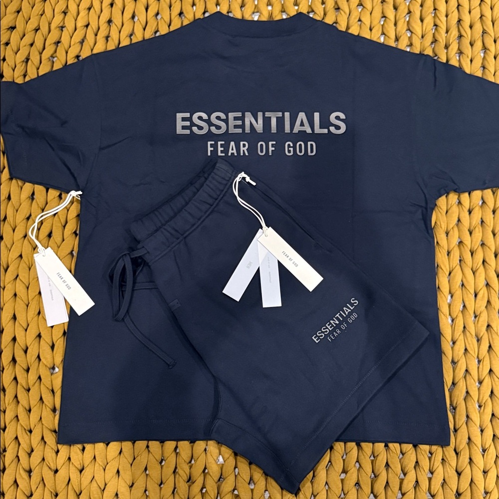 Fear of God Essentials Set